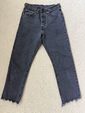 Levi's Women's Washed Black Ankle Cropped Jeans